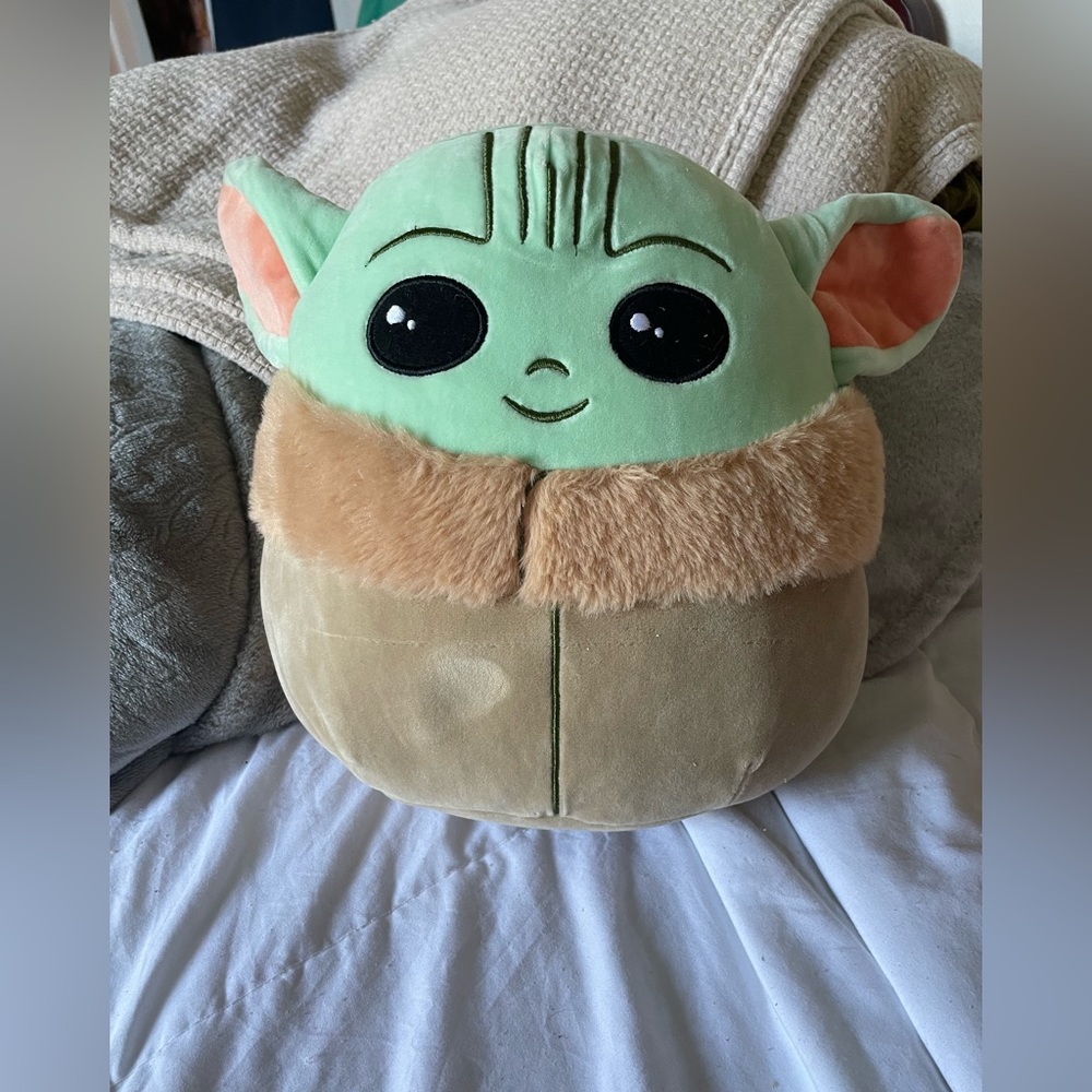 Baby Yoda Squishamllow